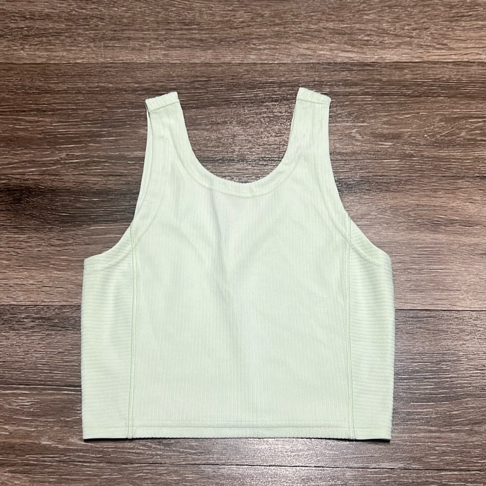Lululemon top